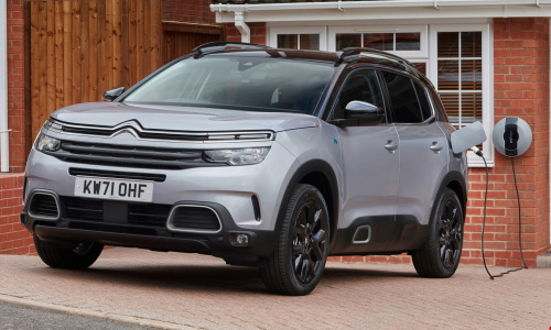 Топовый Citroen C5 Aircross Black Edition пополнился линейкой внедорожников