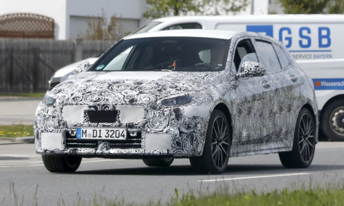 Новый BMW 1 серии 2023 года замечен в горячем облике M135i