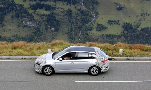 Skoda Scala получит обновление в середине жизни в 2023 году