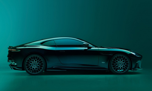 Новый Aston Martin DBS 770 Ultimate - ограниченный тираж GT мощностью 759 л.с