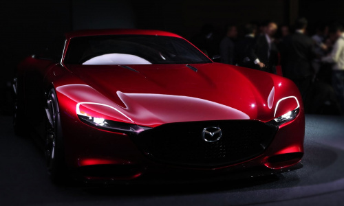 Боссы Mazda говорят, что мечта о спорткаре с роторным двигателем все еще жива