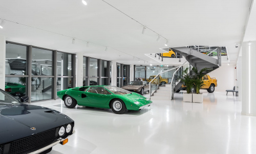 ''Неожиданные действия'', посвященные 60-летию Lamborghini, могут включать специальную серию Countach