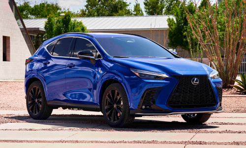 Роскошный кроссовер Lexus NX получил тонкое обновление к 2024 году