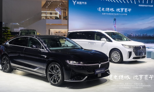 Предварительные продажи Voyah Passion PHEV в Китае по цене 3,3 млн рублей с запасом хода 1260 км