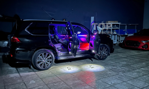 Светодиодная подсветка в салоне Lexus LX570 третьего поколения: комфорт и элегантность