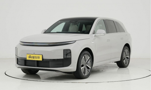 Li Auto L6 EREV выпущен в Китае по цене 3,3 млн рублей