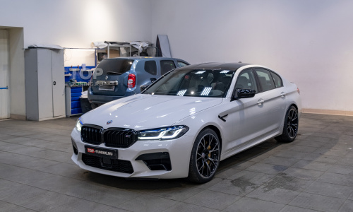 Зона риска в полиуретан STEK, атермальная тонировка стекол BMW M5