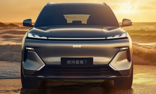 Geely Galaxy Starship 7 с системой 2.0 PHEV поступит в продажу 4 ноября