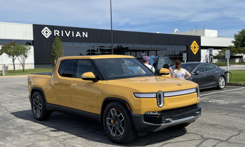 Volkswagen и Rivian официально объединяются для создания совместного предприятия стоимостью 567 млрд рублей