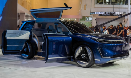 Кроссовер Geely Galaxy Starship 9 PHEV был замечен в Китае во время дорожных испытаний