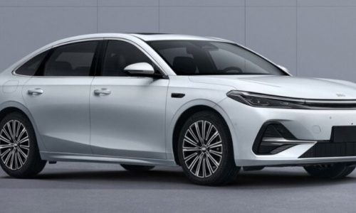 Geely Galaxy A7 PHEV с запасом хода “2100 км+” представлен китайским MIIT