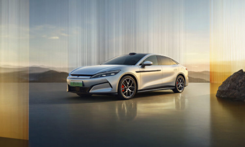 Китайские автопроизводители финансово сильнее зарубежных конкурентов, утверждает BYD на фоне клеветы в адрес Evergrande