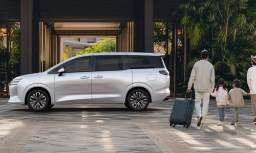 Внедорожник Wuling Xingguang 730 MPV от SGMW будет доступен в вариантах BEV, ICE и PHEV