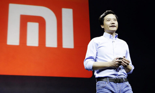 Цена акций Xiaomi достигла рекордно высокого уровня, что делает генерального директора Лэй Цзюня самым богатым человеком в Китае
