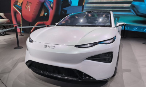 В июне BYD продала 377 628 легковых автомобилей, экспорт вырос на 230%