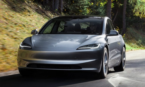 Tesla увеличивает запас хода Model 3 в Китае на 40 км и повышает цену на 110 000 рублей