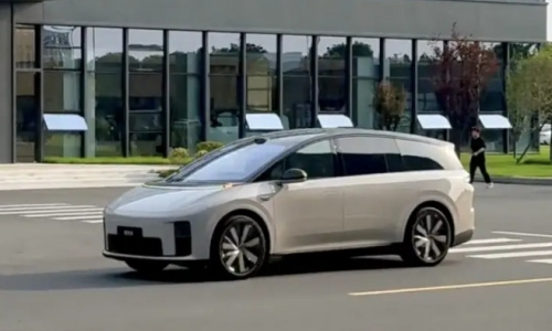 29 июля в продажу поступит полностью электрический внедорожник Lixiang i8 мощностью 536 л.с. и трехконтактными литиевыми батареями 5C