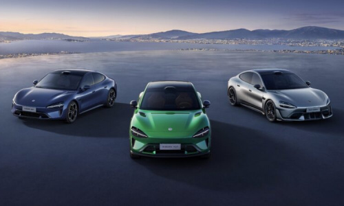 Xiaomi Auto поставила в Китай 300 000 автомобилей за 15 месяцев