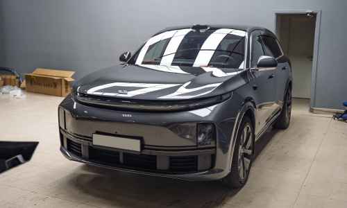 Дооснащение салона Lixiang L7 – система ароматизации и шторки на окна