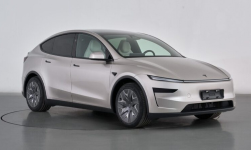 В июле Tesla в Китае продала 67 886 автомобилей, продолжив девятимесячный спад после небольшой паузы