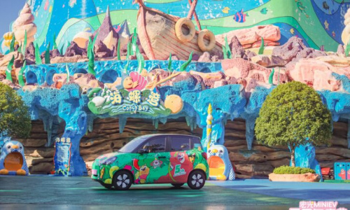 1,7-миллионный электромобиль Wuling Hongguang Mini EV сошел с конвейера в Китае