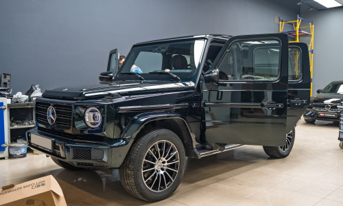 Монтаж доводчиков в 4 двери Mercedes-Benz Gelandwagen W463 2018-2024