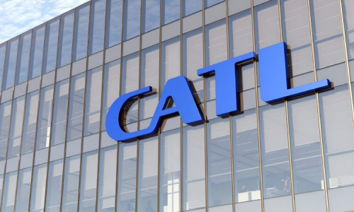 Компания CATL заявляет, что натрий-ионный аккумулятор нового поколения обеспечивает запас хода на 500 км и готов к массовому производству в 2026 году