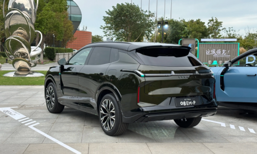 Lynk & Co от Geely выпустила обновленный 08 EM-P с LiDAR по цене от 1,9 млн рублей