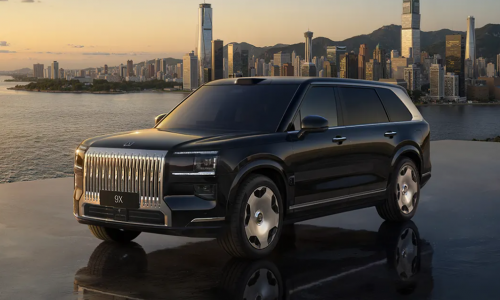 Флагманский внедорожник Zeekr 9X выходит на рынок по цене от 5,3 млн рублей