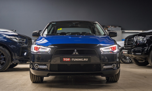 Монтаж атмосферной подсветки салона Mitsubishi Lancer X 2008