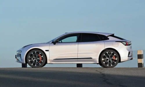 В Китае появится 2026 Zeekr 001 с архитектурой 900 В и системой H7 на базе лидара