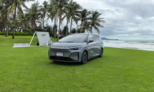 Представлен Xpeng X9 EREV - внедорожник с общей дальностью хода более 1600 км