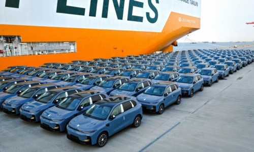 Продажи китайских стартапов NEV в октябре - Leapmotor: 70 289, Xpeng: 42 013, Xiaomi: более 40 000