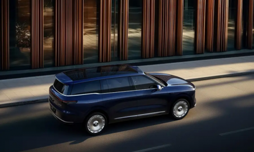 Компания IM Motors представила свой флагманский внедорожник LS9 EREV с аккумулятором емкостью 66 кВт*ч и запасом хода 1500 км