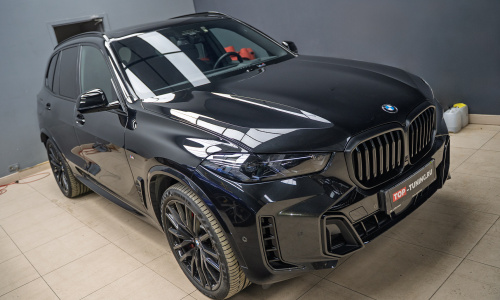 Бронирование лобового стекла BMW X5 G05 рестайлинг пленкой от трещин и царапин