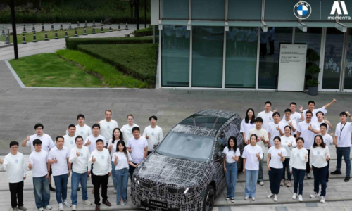 BMW и одна из ведущих китайских компаний по автономному вождению Momenta представят BMW iX3 следующего поколения в 2026 году