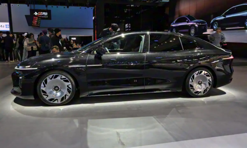 GAC Hyptec A800 представит интерьер на автосалоне в Гуанджоу 2025, представив Huawei Qiankun ADS 4 Ultra