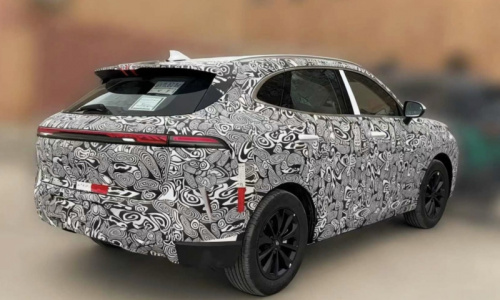 Представлен Tiggo 5L: новый компактный внедорожник Chery с подключаемым гибридом, который дебютирует в 2026 году