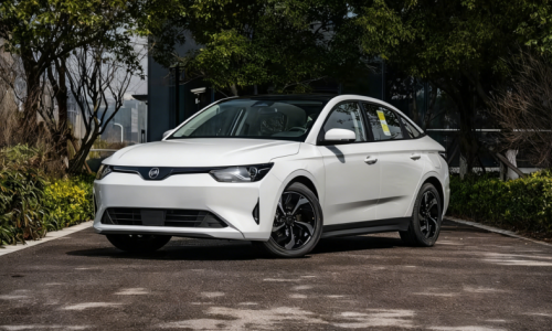 Weltmeister возрождает бизнес электромобилей с центром продаж на около 2,2 млрд рублей и возвращением внедорожника EX5 и седана E5