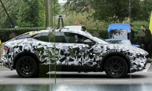 Lotus Eletre PHEV дебютирует в Китае в январе 2026 года, а в Европе – во втором полугодии следующего года