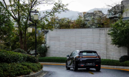 Электрический хэтчбек Leapmotor B05 продается в Китае по цене от миллиона рублей в преддверии глобального роста экспорта