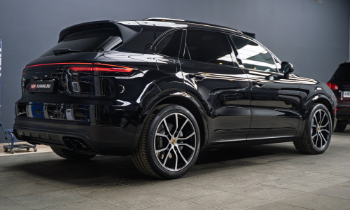 Керамика кузова + оклейка капота и фар Porsche Cayenne III