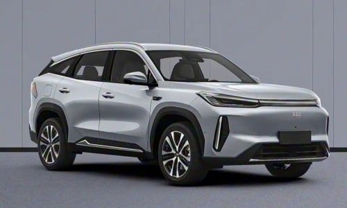 Был замечен Geely Galaxy M7, салон раскрыт в преддверии дебюта