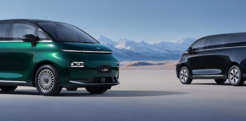 Открывается предварительный заказ на Geely Galaxy V900 EREV MPV с технологией Geely Range-Extender