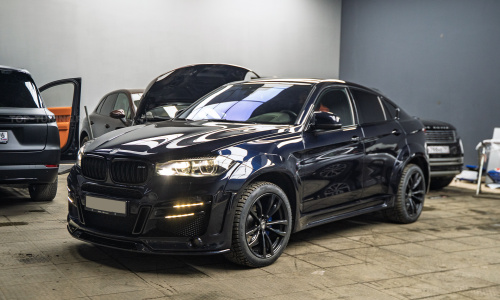 Динамическая ambient-подсветка в салон BMW X6 M F86