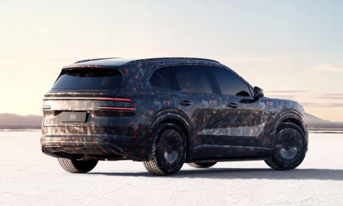 Основные параметры внедорожника Zeekr 8X plug-in hybrid: двигатель 2,0T мощностью 275 л.с., аккумулятор емкостью 70 кВт*ч, длина 5,1 метра