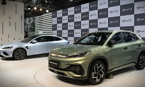 Компания BYD рассматривает возможность локальной сборки электромобилей в Индии, поскольку продажи выросли на 88%, а импортные квоты ограничивают поставки, говорится в отчете