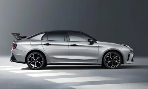 Lynk & Co 03 мощностью 268 л.с. получит в Китае большой регулируемый спойлер из карбона