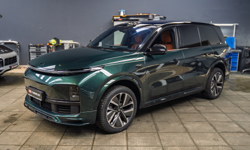 Дооснащение Lixiang L9 – мастер-пульт Home Link для ворот и шлагбаума