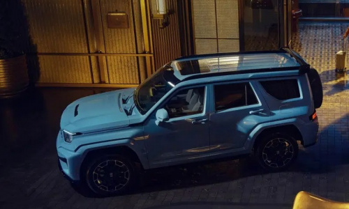 GWM представил салон Tank 700 Hi4-Z с роскошной задней частью